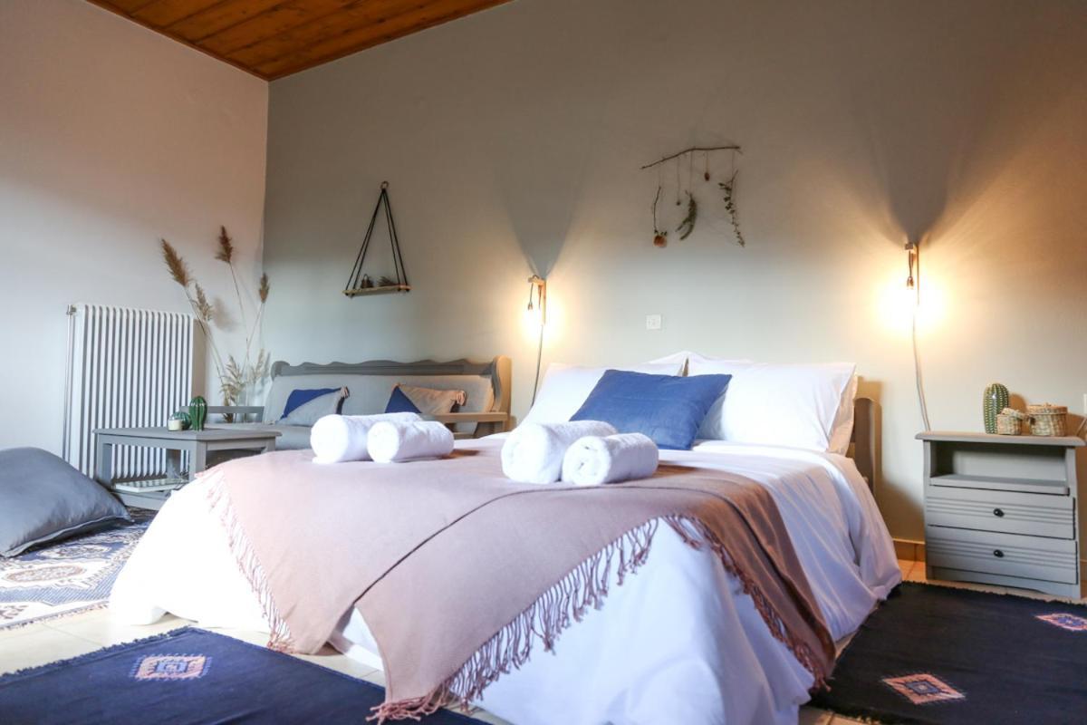 Orias Guesthouse & Farm กาลาวริตา ภายนอก รูปภาพ