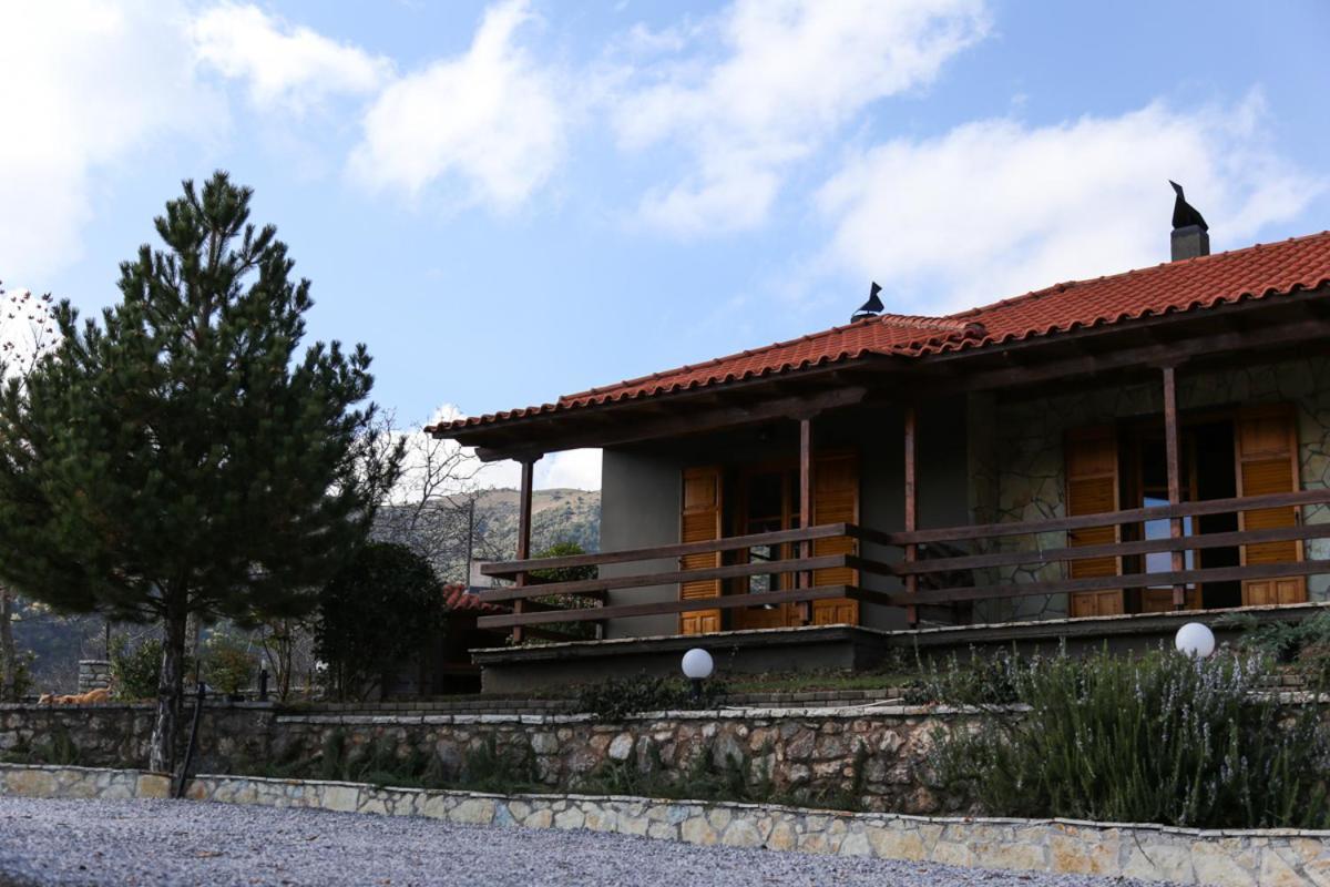 Orias Guesthouse & Farm กาลาวริตา ภายนอก รูปภาพ