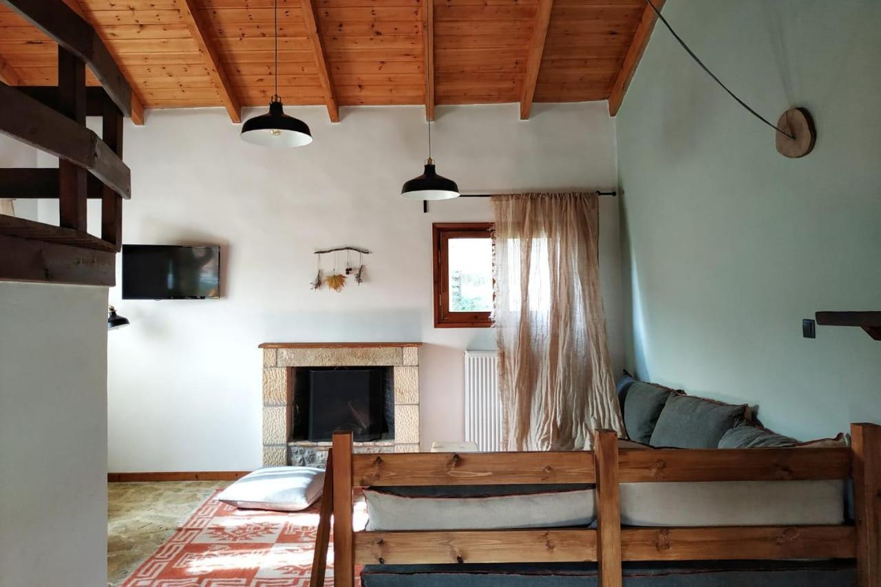 Orias Guesthouse & Farm กาลาวริตา ภายนอก รูปภาพ