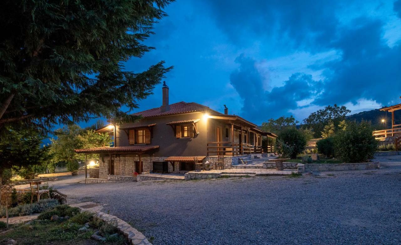 Orias Guesthouse & Farm กาลาวริตา ภายนอก รูปภาพ