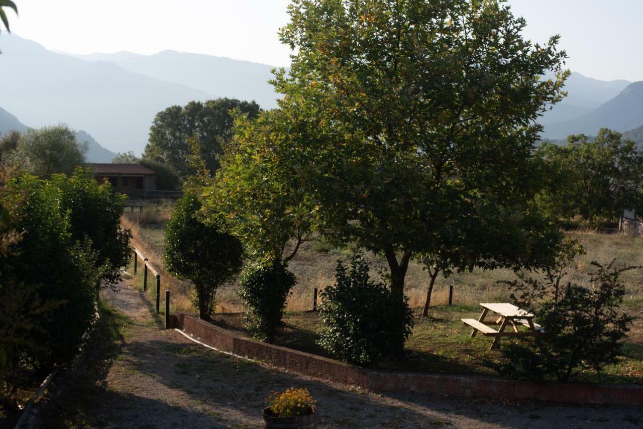 Orias Guesthouse & Farm กาลาวริตา ภายนอก รูปภาพ